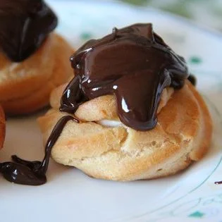 Profiteroles